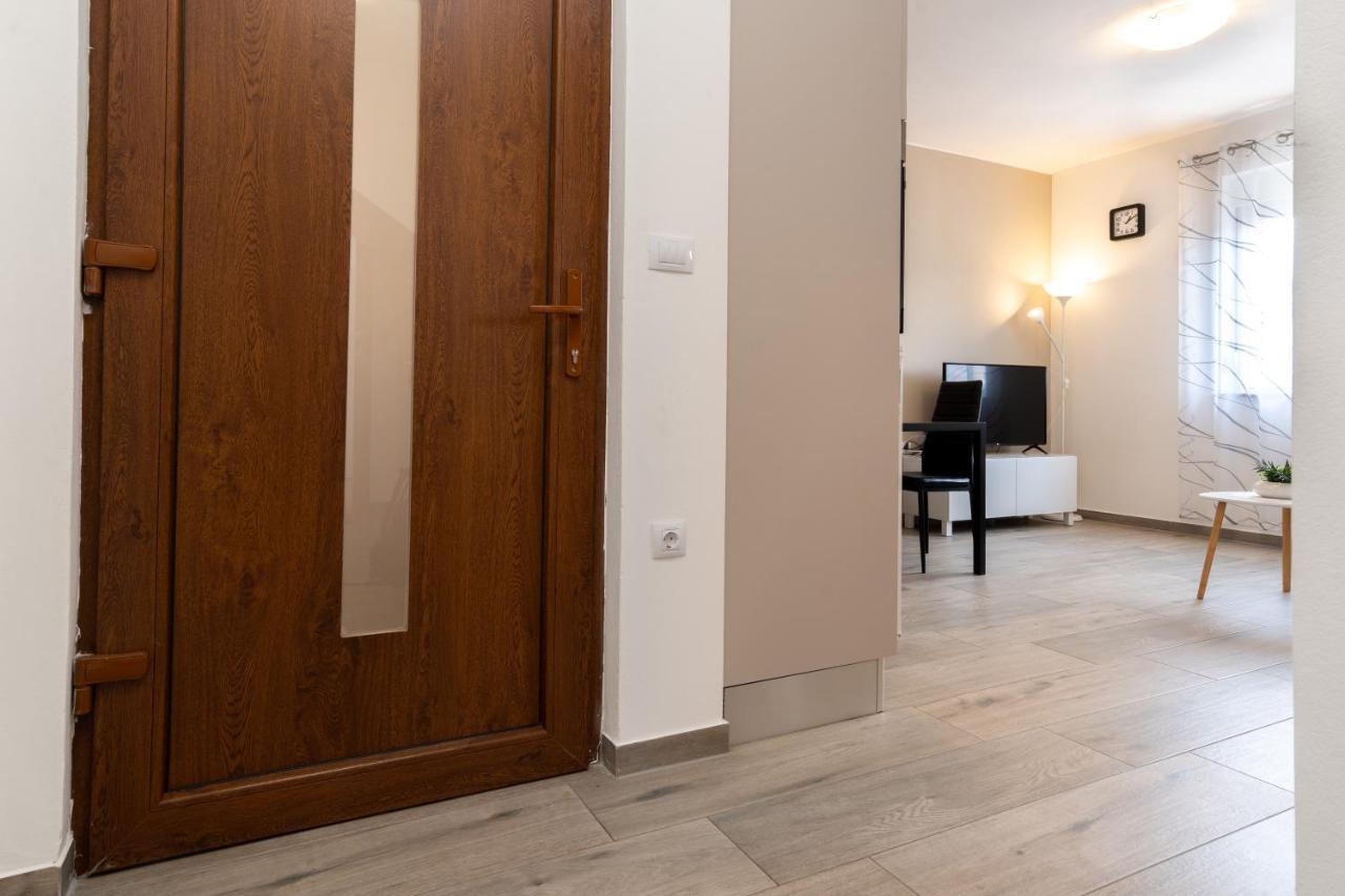 Tomi Apartmán Pula